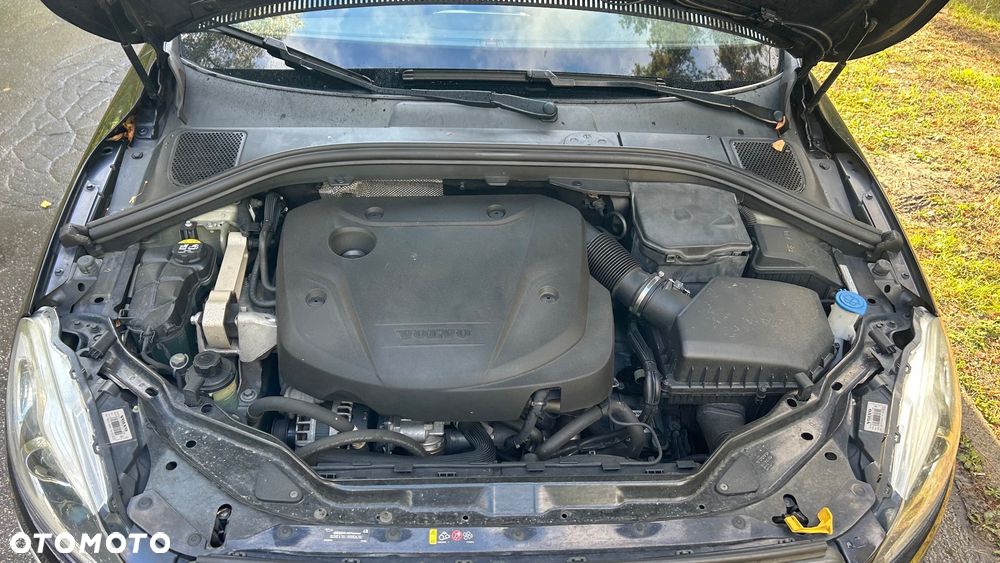 Volvo XC 60 D4 Momentum - 13