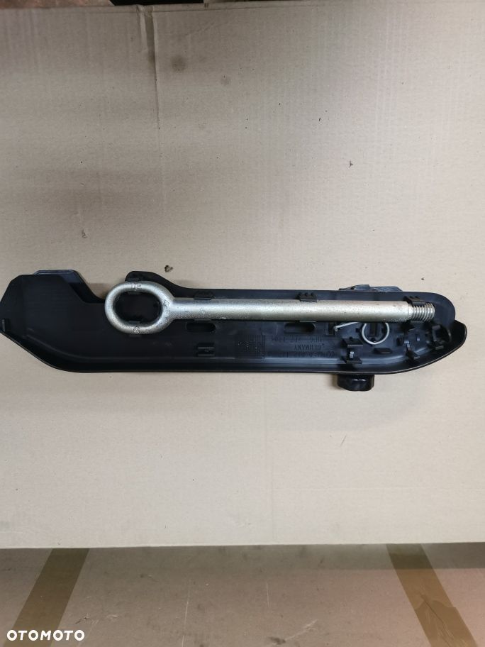 Vw T5 Lift  Multivan ucho holownicze 7E0012113 - 1