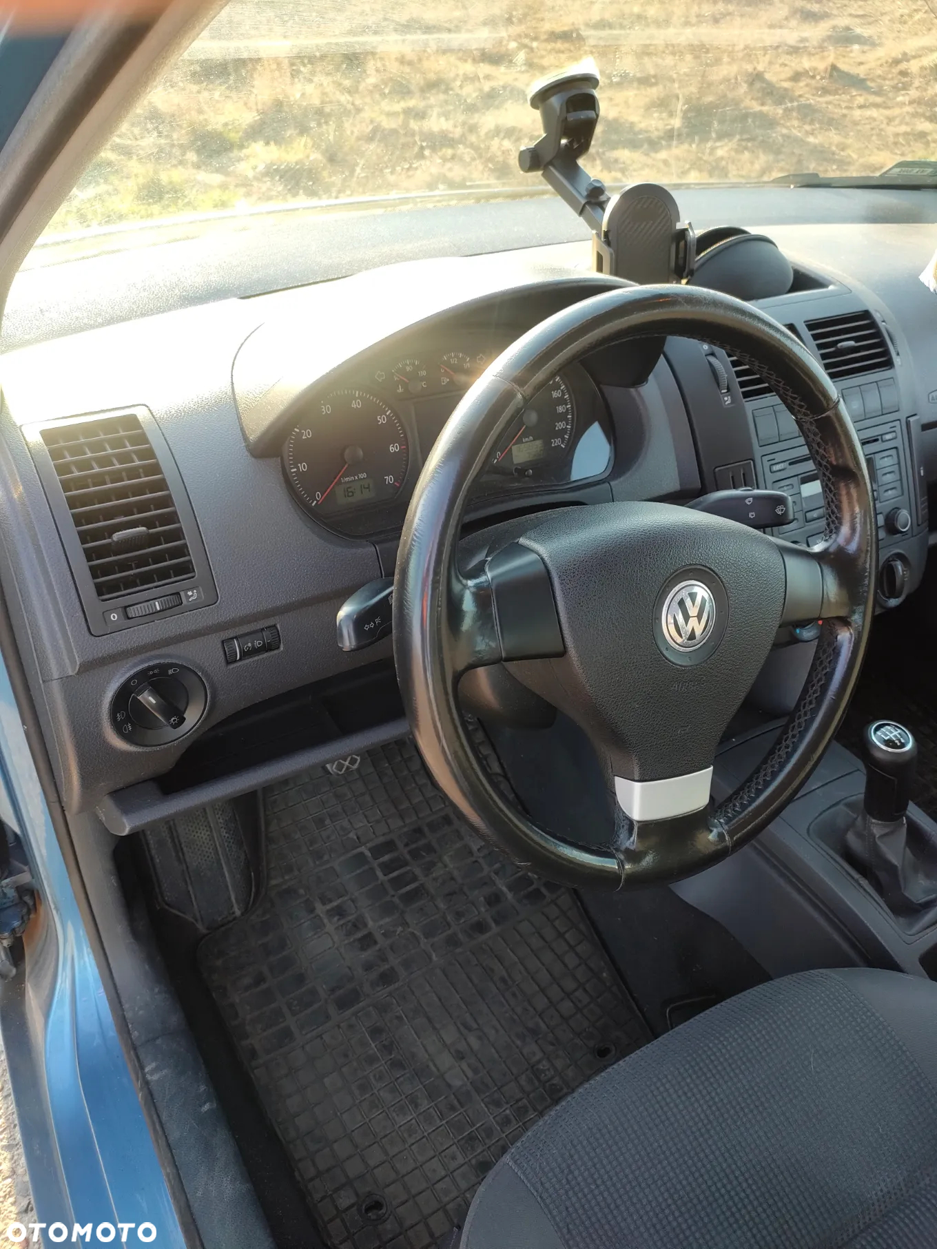 Volkswagen Polo 1.4 - 12