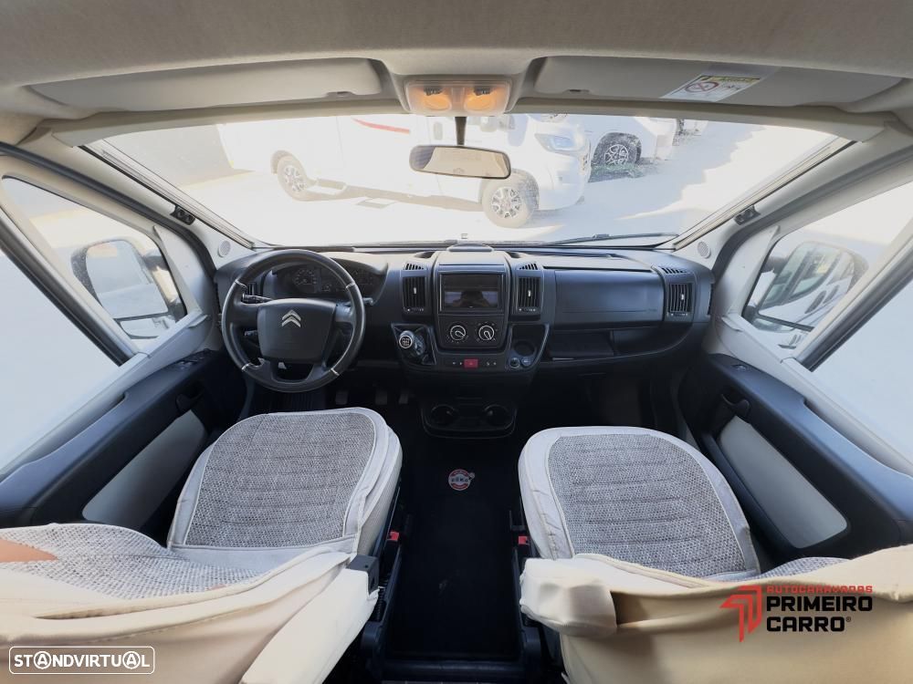 Adria Twin 600 SPT cama transversal - 27