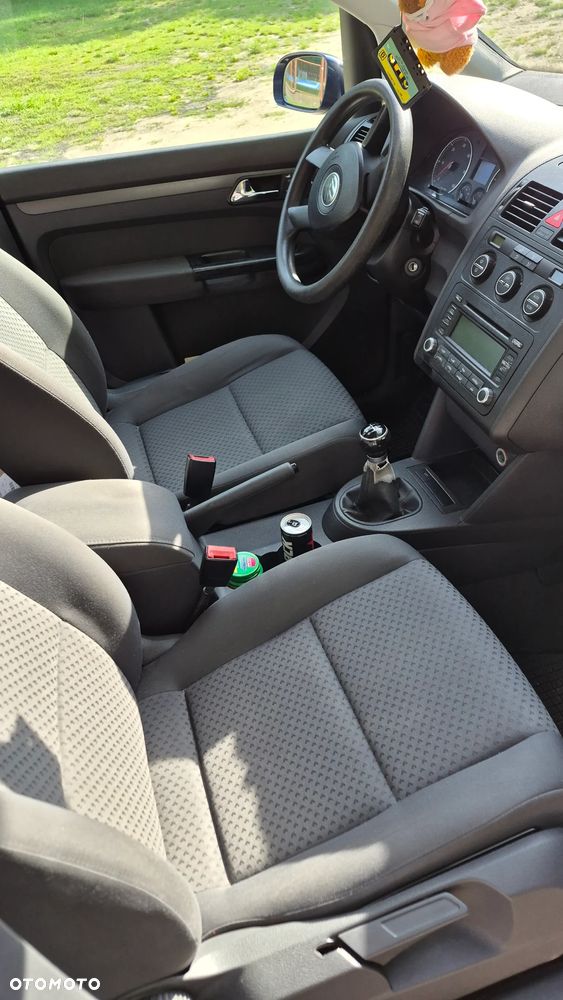 Volkswagen Touran - 6