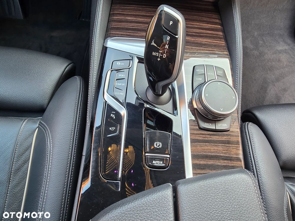 BMW Seria 5 530d mHEV Luxury Line sport - 15