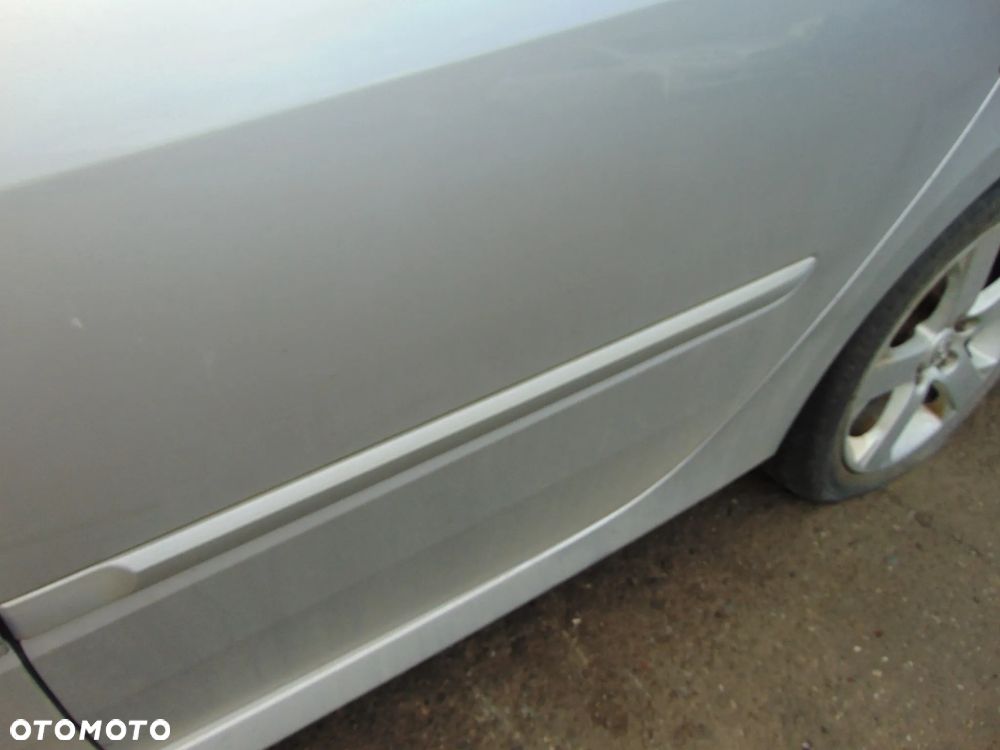 drzwi lewe tył tylnie tylne kombi renault laguna III ted69 - 2