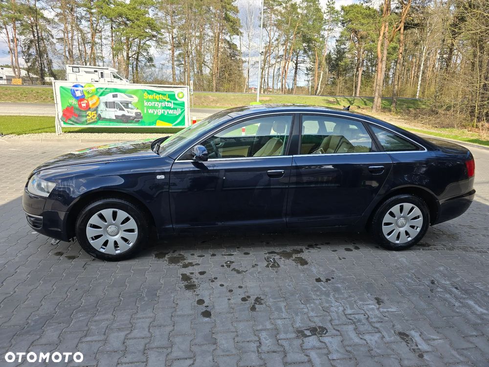 Audi A6 Limousine 2.4 - 5