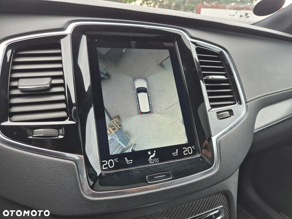 Volvo XC 90 D5 AWD Geartronic RDesign - 38
