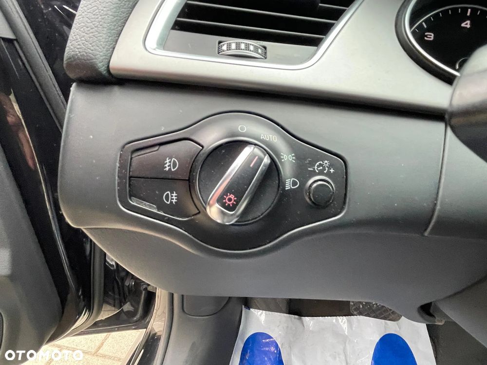 Audi A4 Avant 2.0 TDI DPF quattro S tronic S line Sportpaket - 19
