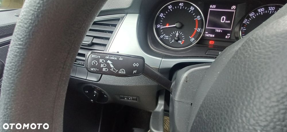 Skoda Fabia 1.0 MPI Joy - 24