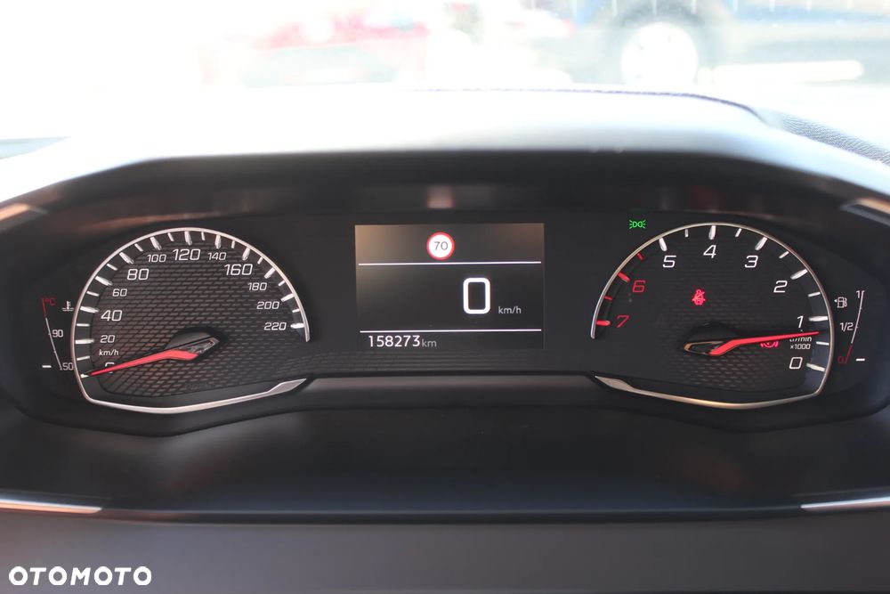 Peugeot 2008 1.5 BlueHDi Allure - 29