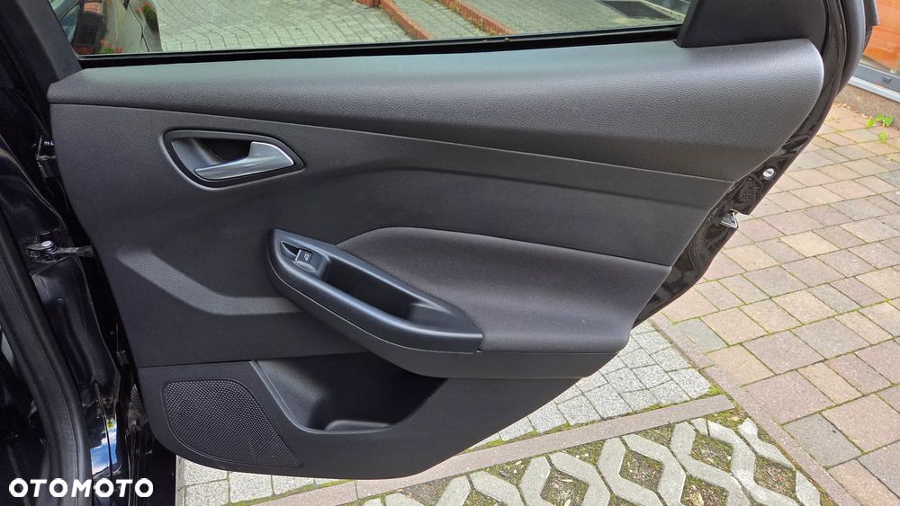 Ford Focus 2.0 TDCi ST - 32