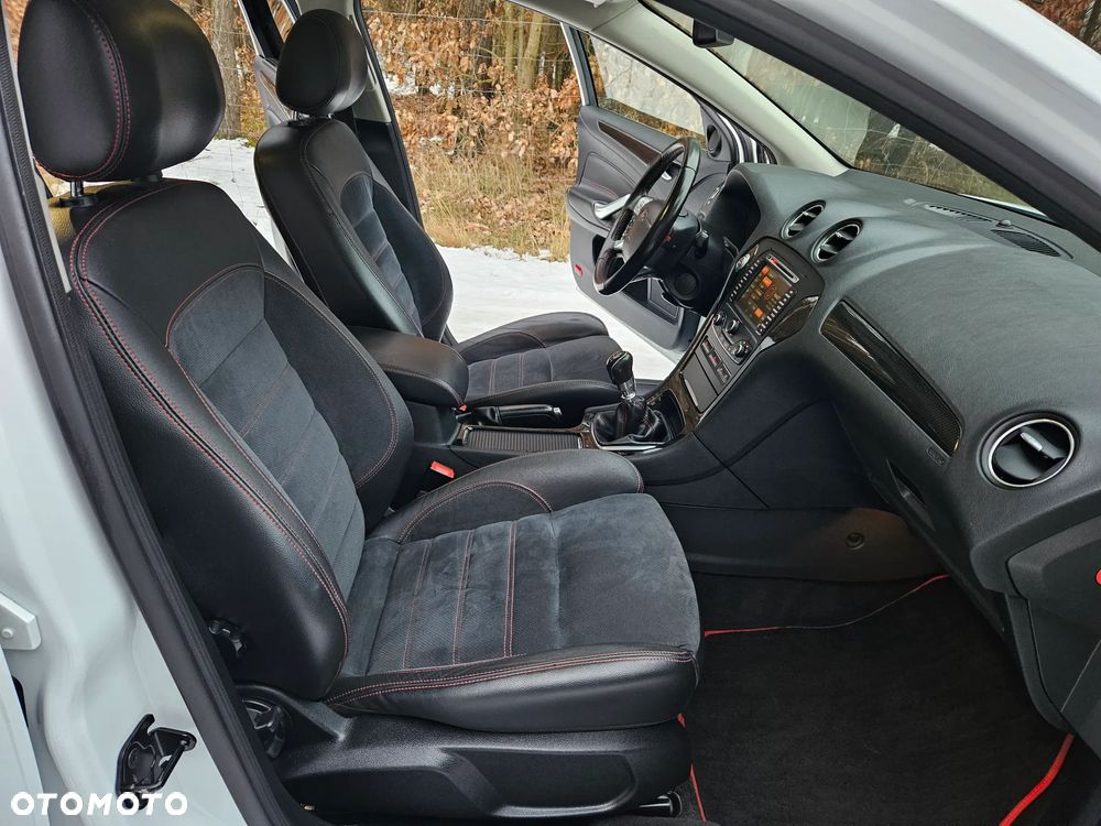 Ford Mondeo 2.0 TDCi Titanium S - 29