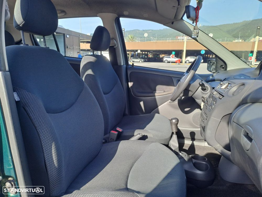 Toyota Yaris 1.0 Terra AC - 9