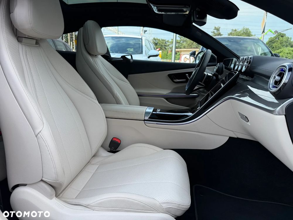 Mercedes-Benz CLE 200 9G-TRONIC Edition AMG Line - 17