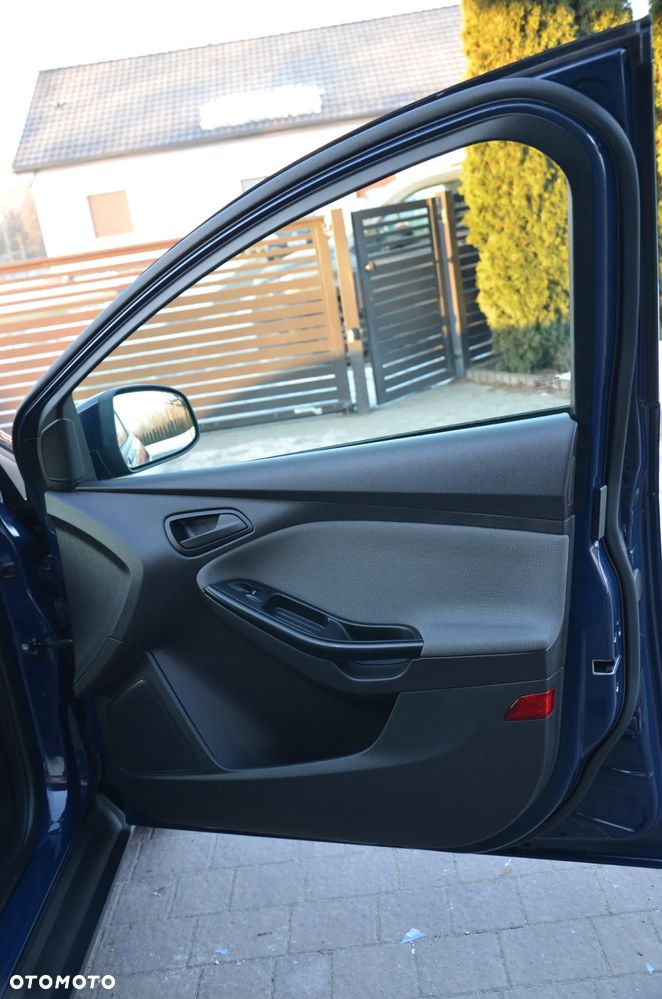 Ford Focus 1.6 Ambiente Start - 14