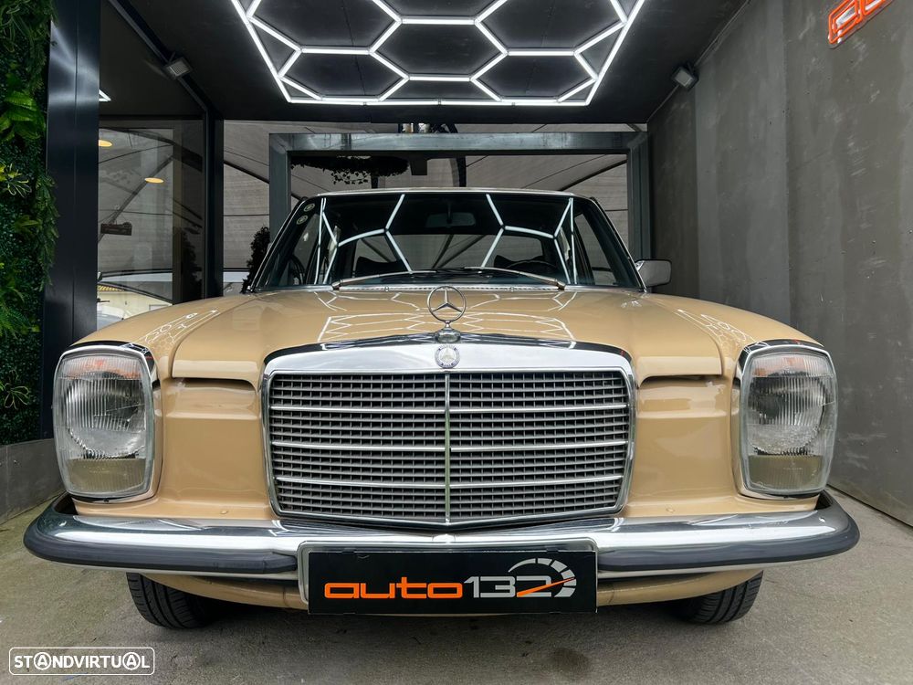 Mercedes-Benz W114/W115 (1968-1974) - 38