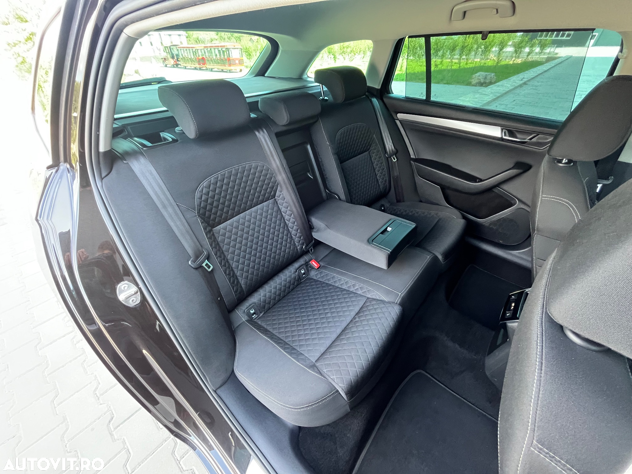 Skoda Superb Combi 1.6 TDI DSG Style - 15