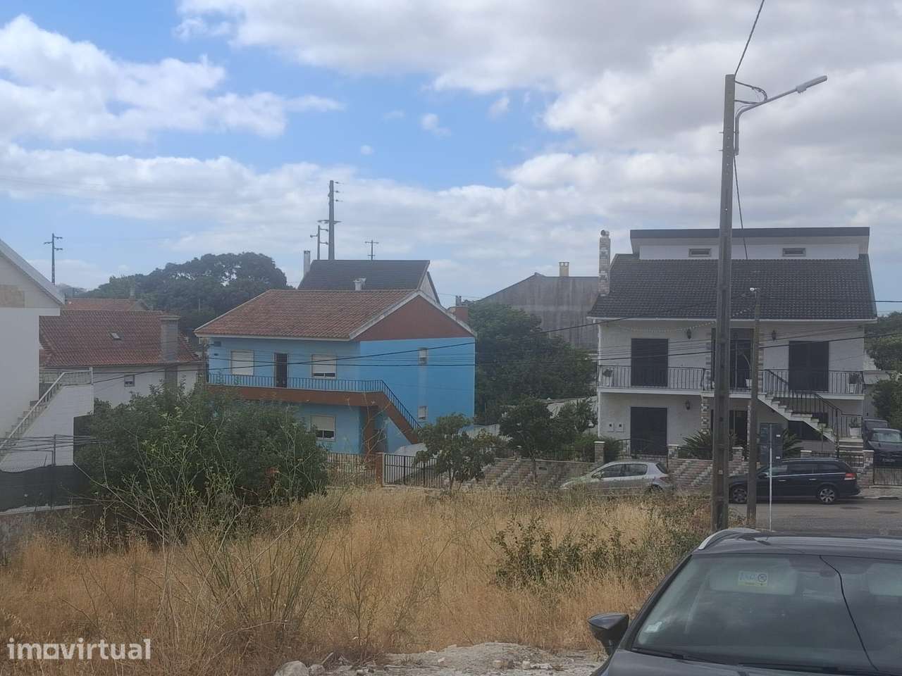 Terreno Urbano de 835m² em Loures com Acesso Pavimentado - Grande imagem: 3/8