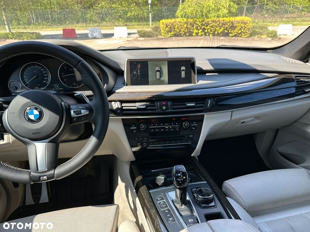 BMW X5 M M50d - 24