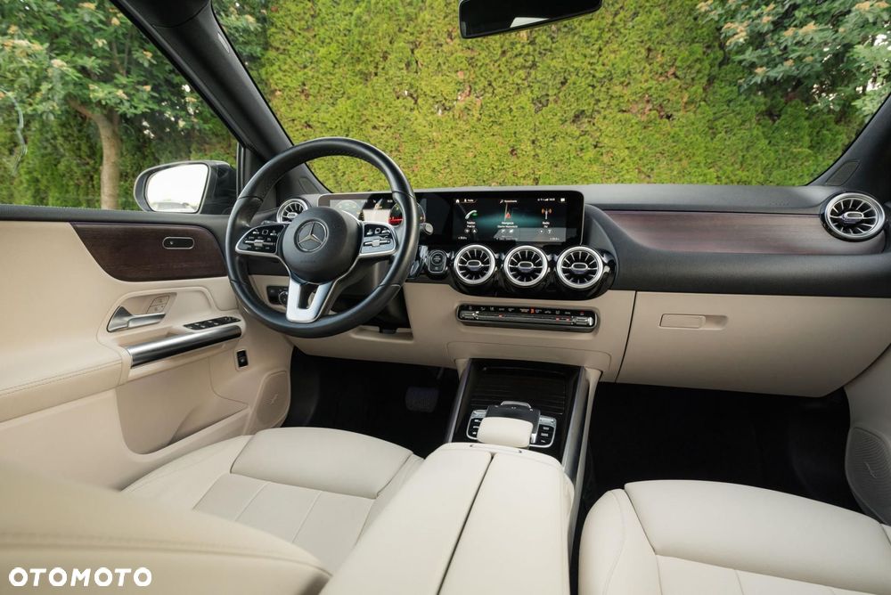 Mercedes-Benz Klasa B 180 d Progressive 7G-DCT - 17