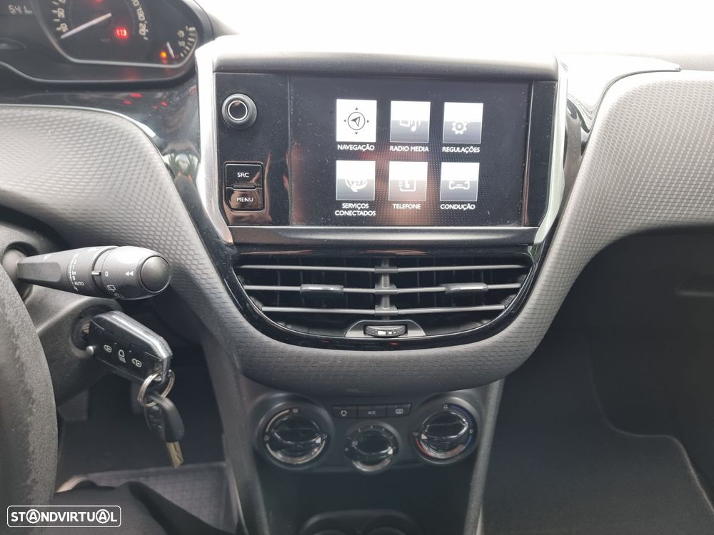 Peugeot 2008 1.6 BlueHDi Style - 20