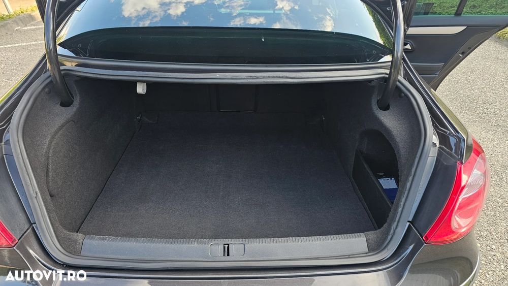 Volkswagen Passat 2.0 TDI BlueMotion Technology Highline - 15