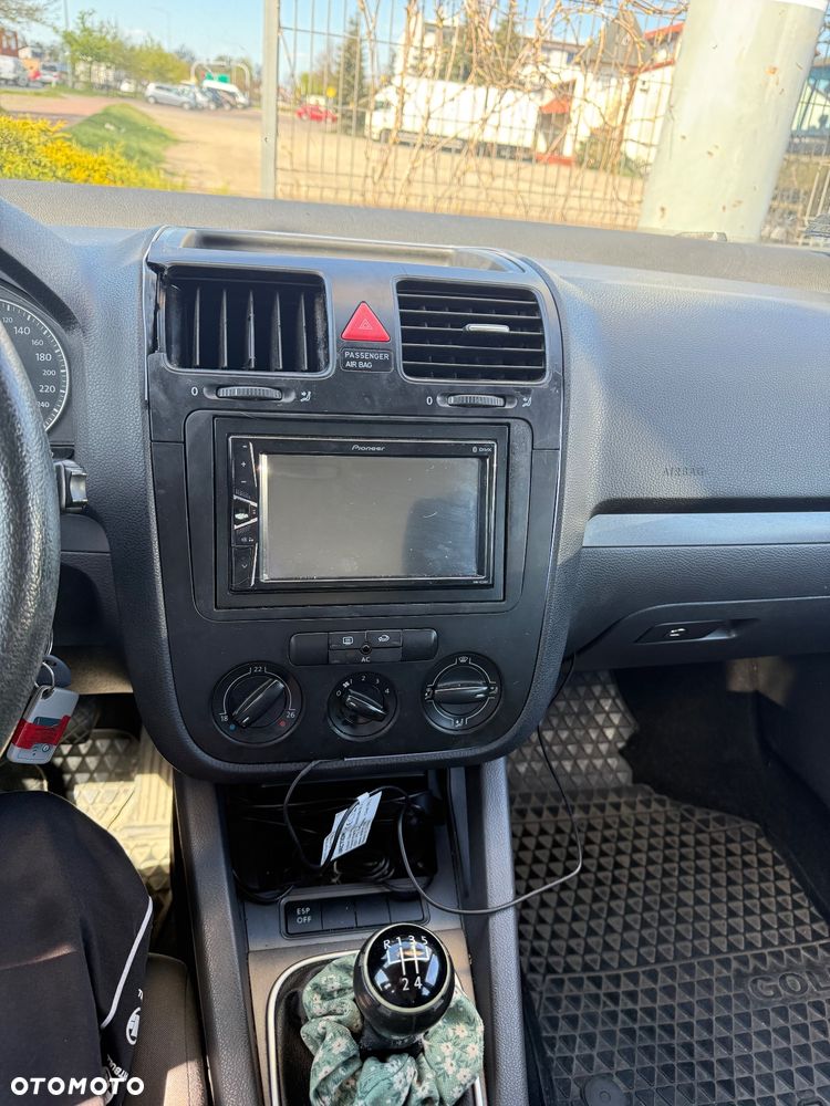 Volkswagen Golf 1.9 TDI Comfortline - 24