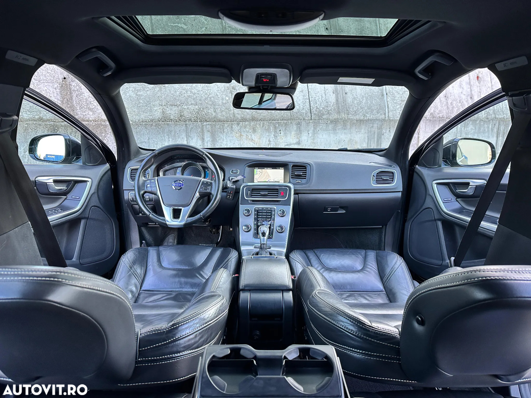 Volvo V60 D6 Plug-In-Hybrid AWD Geartronic Summum - 5