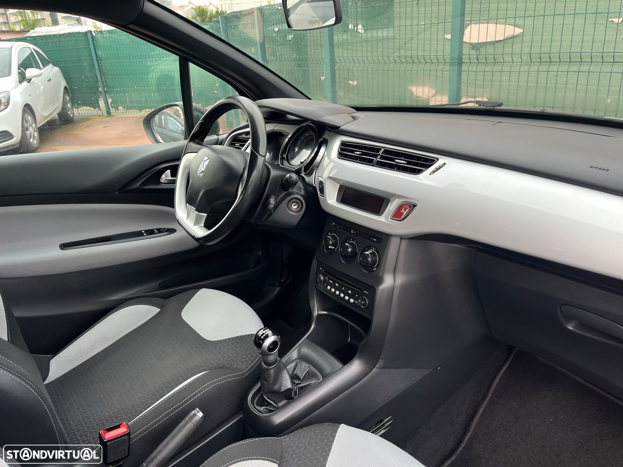 Citroën DS3 1.2 VTi Chic - 9