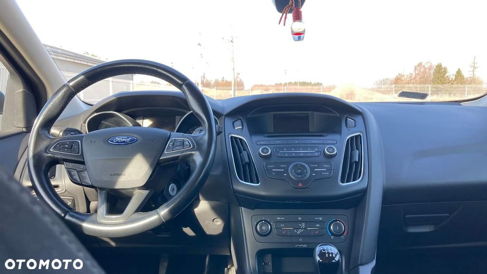 Ford Focus 1.5 TDCi Trend - 4