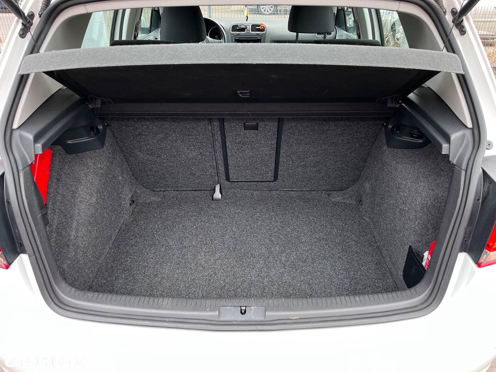 Volkswagen Golf - 11