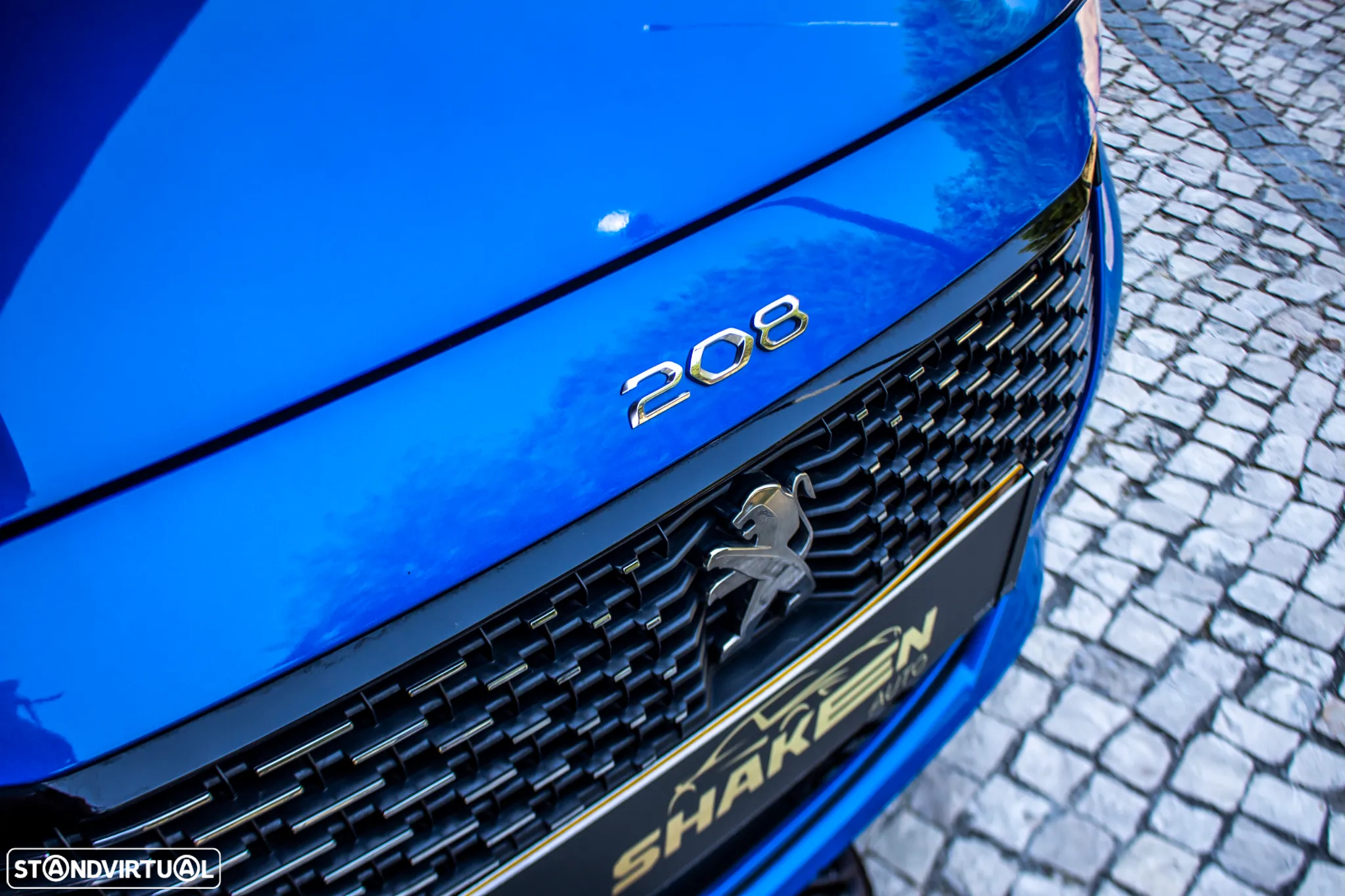 Peugeot 208 1.2 PureTech GT EAT8 - 9