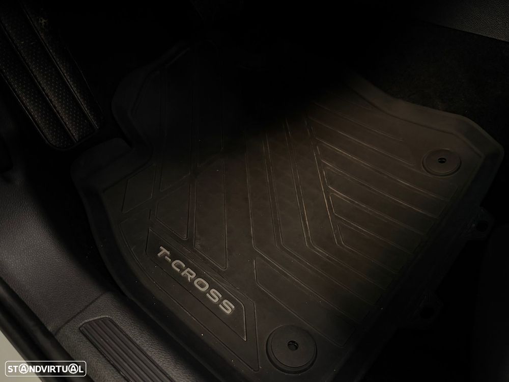 VW T-Cross 1.0 TSI Life DSG - 17