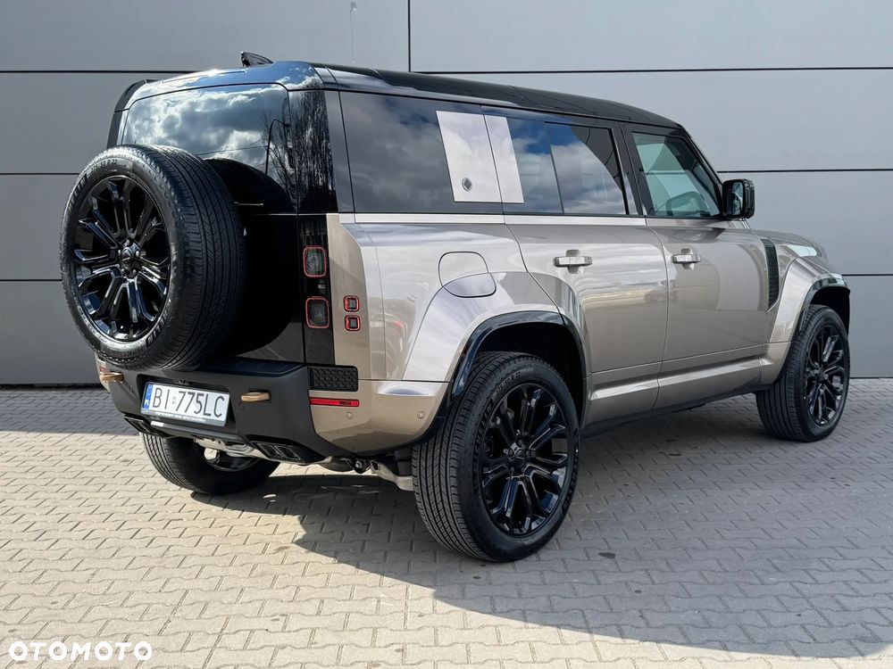 Land Rover Defender 4.4 P635 V8 mHEV Octa - 4