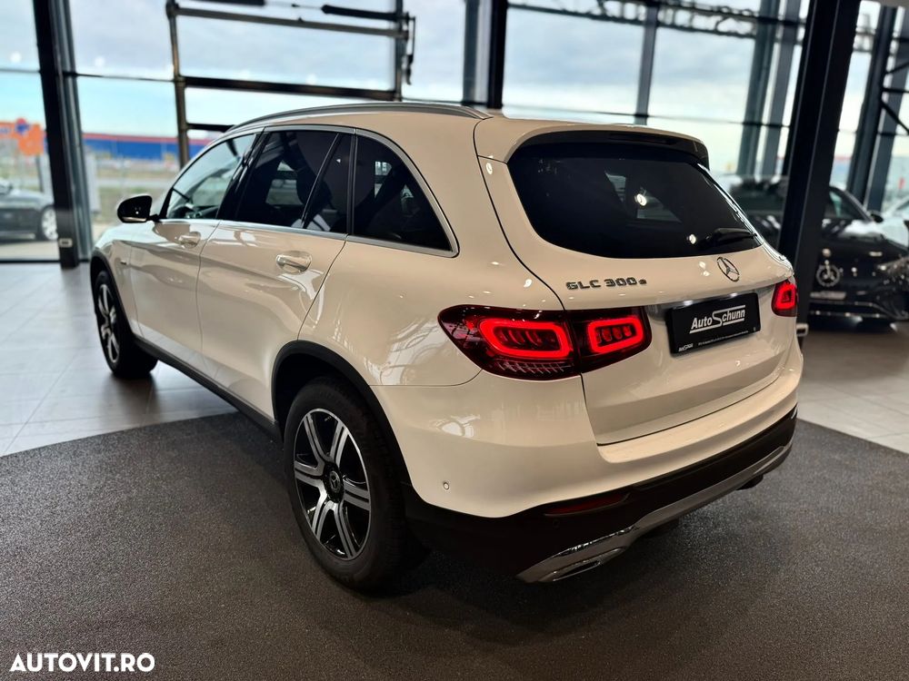 Mercedes-Benz GLC 300 e 4Matic 9G-TRONIC - 9