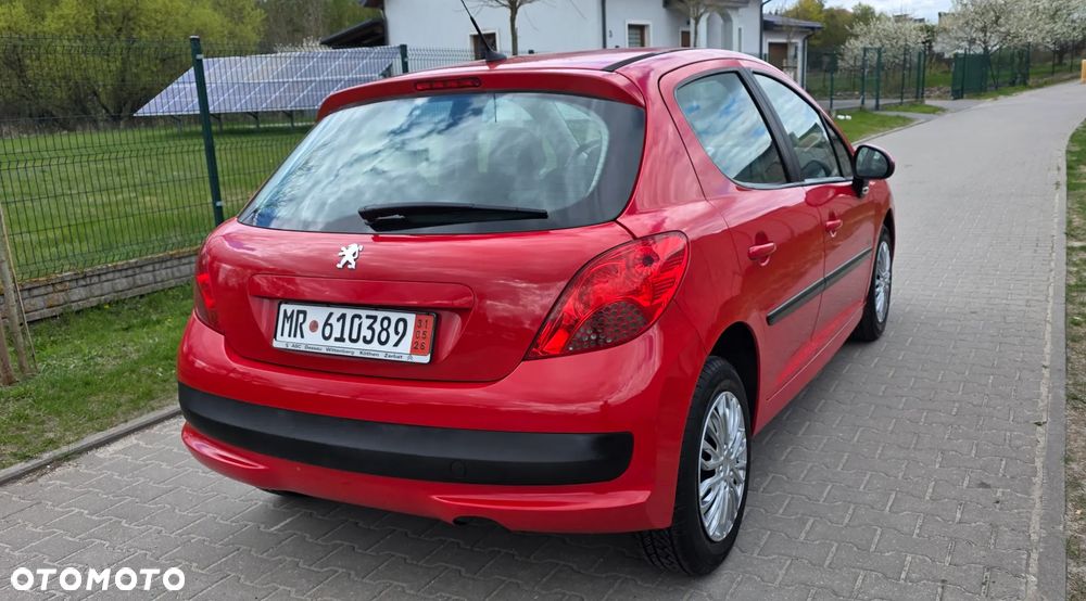 Peugeot 207 75 Urban Move - 8