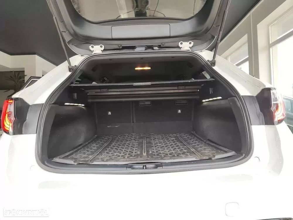 Toyota Corolla Touring Sports 1.8 Hybrid Comfort+P.Sport - 16