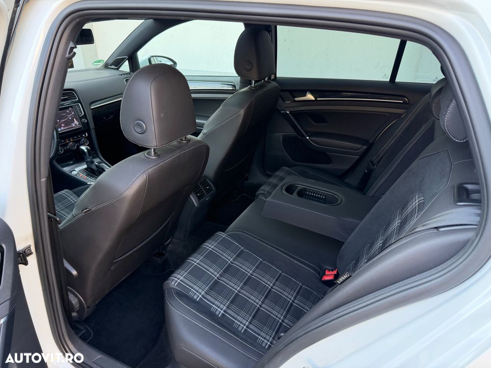 Volkswagen Golf 2.0 TDI DSG GTD - 7