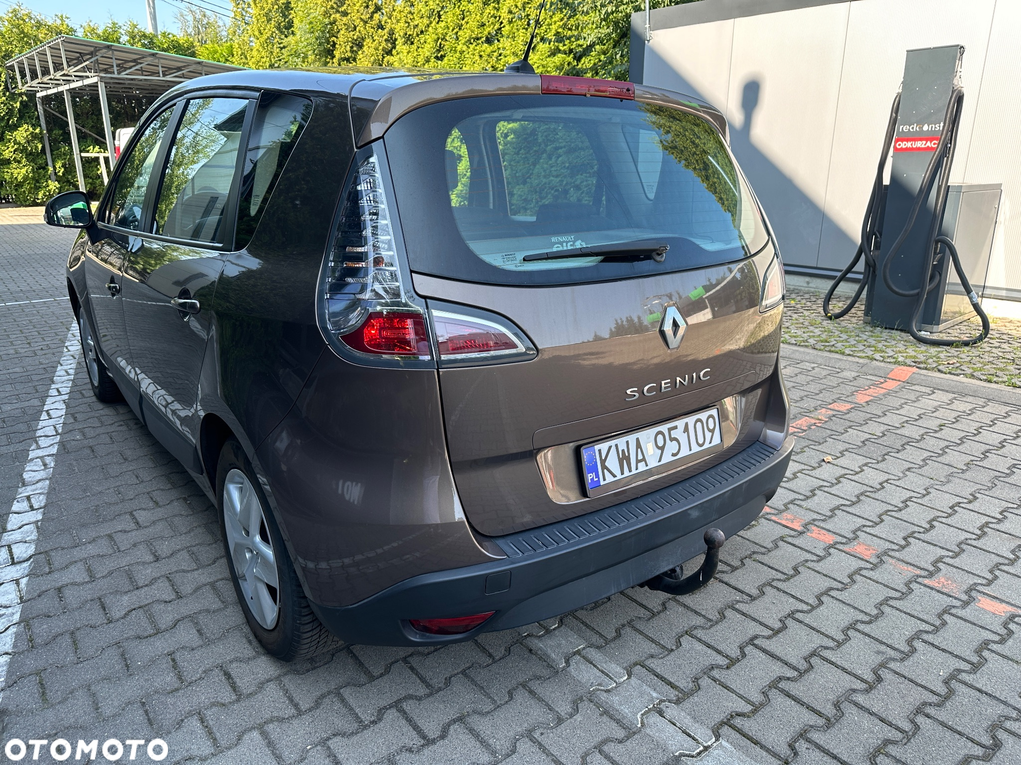 Renault Scenic 1.6 16V 110 TomTom Edition - 12