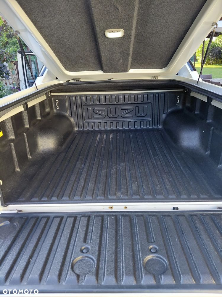 Isuzu D-Max 1.9 DC Shiro - 8