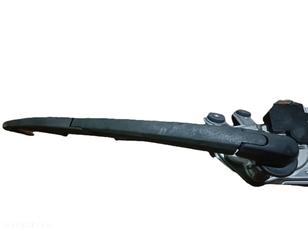 * TOYOTA AVENSIS T25 03-09 r. SILNICZEK wycieraczki tylnej 85130-05100 - 4