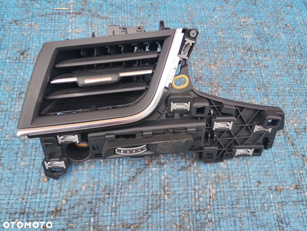 Audi Q7 SQ7 4M / 4M1820901BE / Kratka Nawiewu Lewa / Ambiente ORYGINAŁ - 1