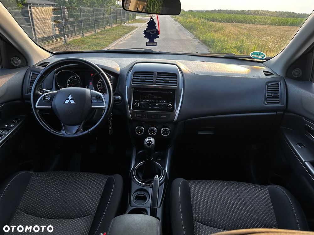 Mitsubishi ASX - 5