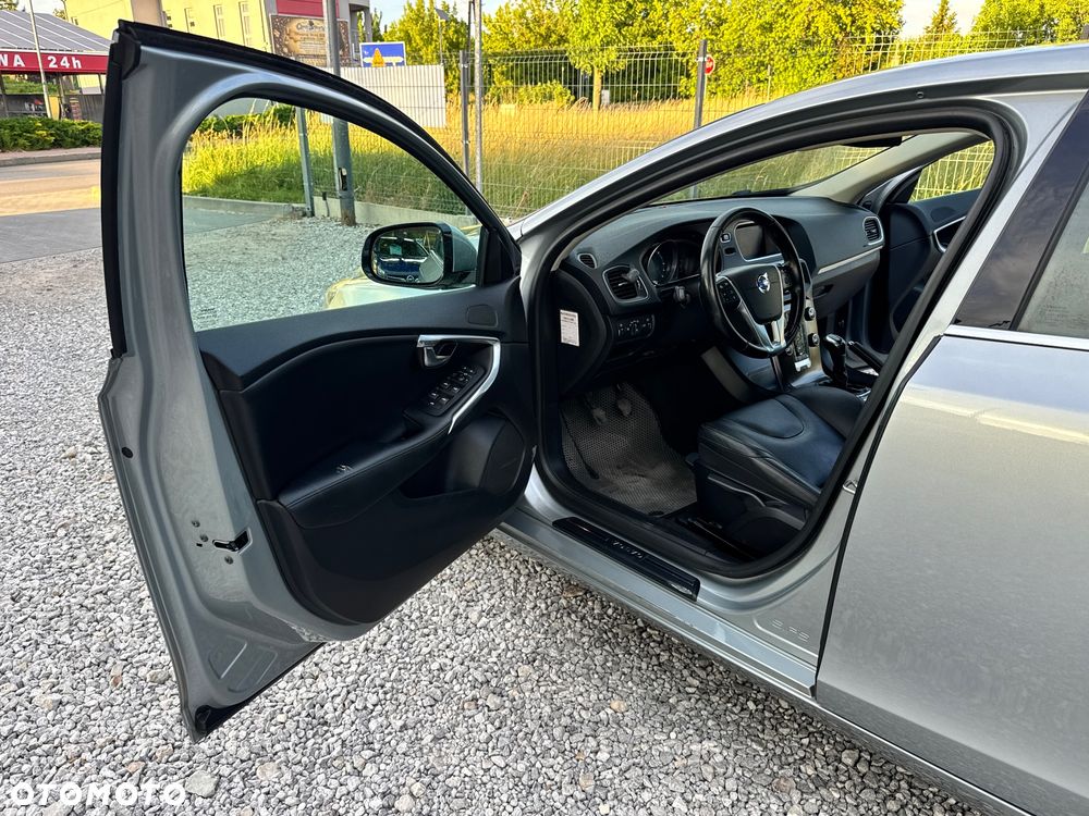 Volvo V40 D2 Momentum - 20