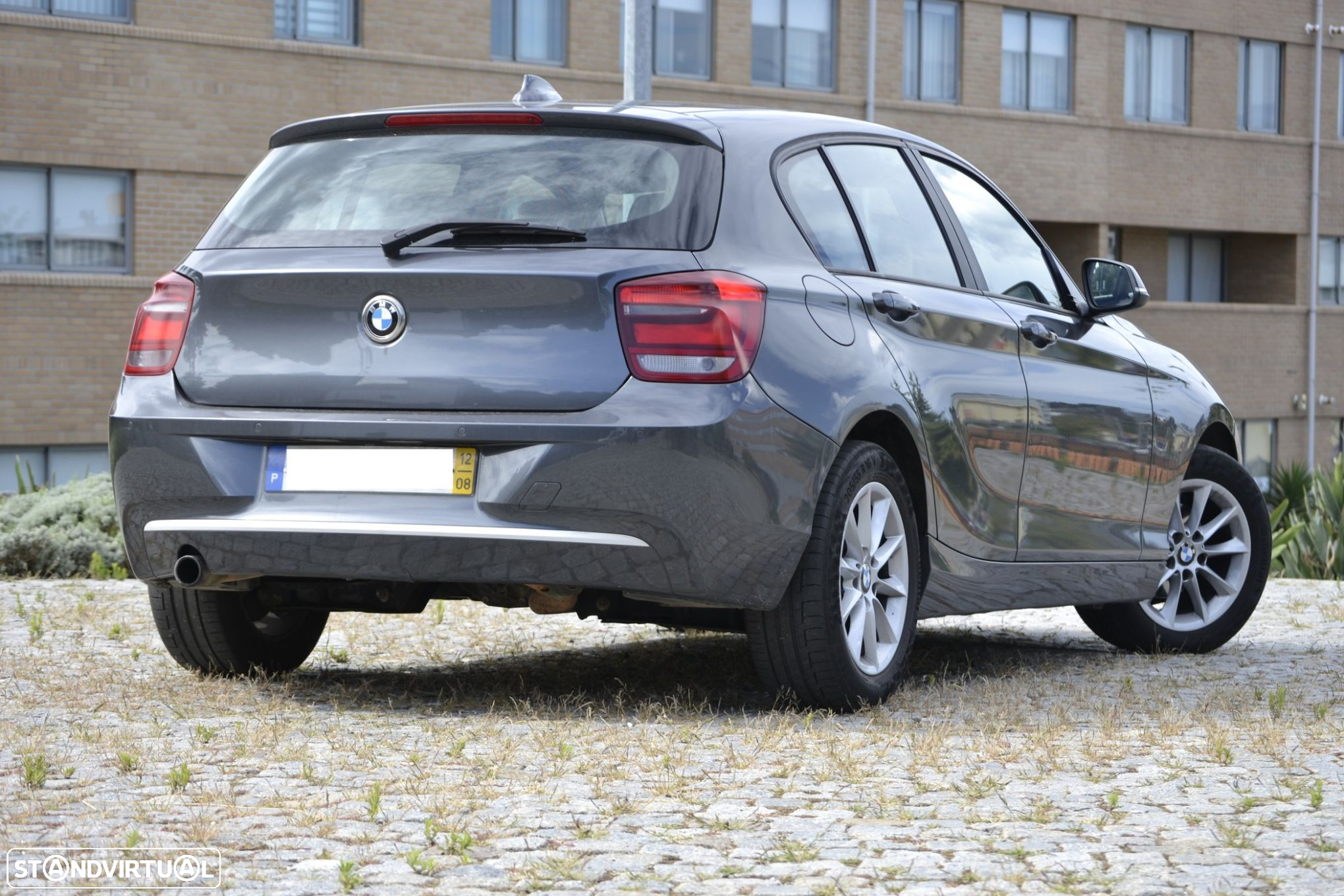 BMW 118 dA Line Urban - 3