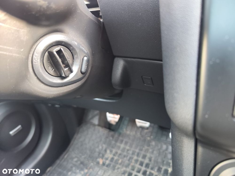 Nissan Qashqai 2.0 dCi DPF tekna - 13