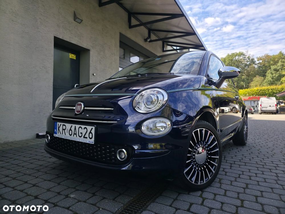 2017 Fiat 500, photograph 2