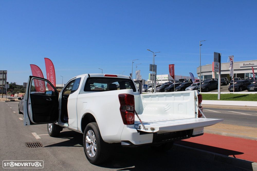 Isuzu D-Max - 13
