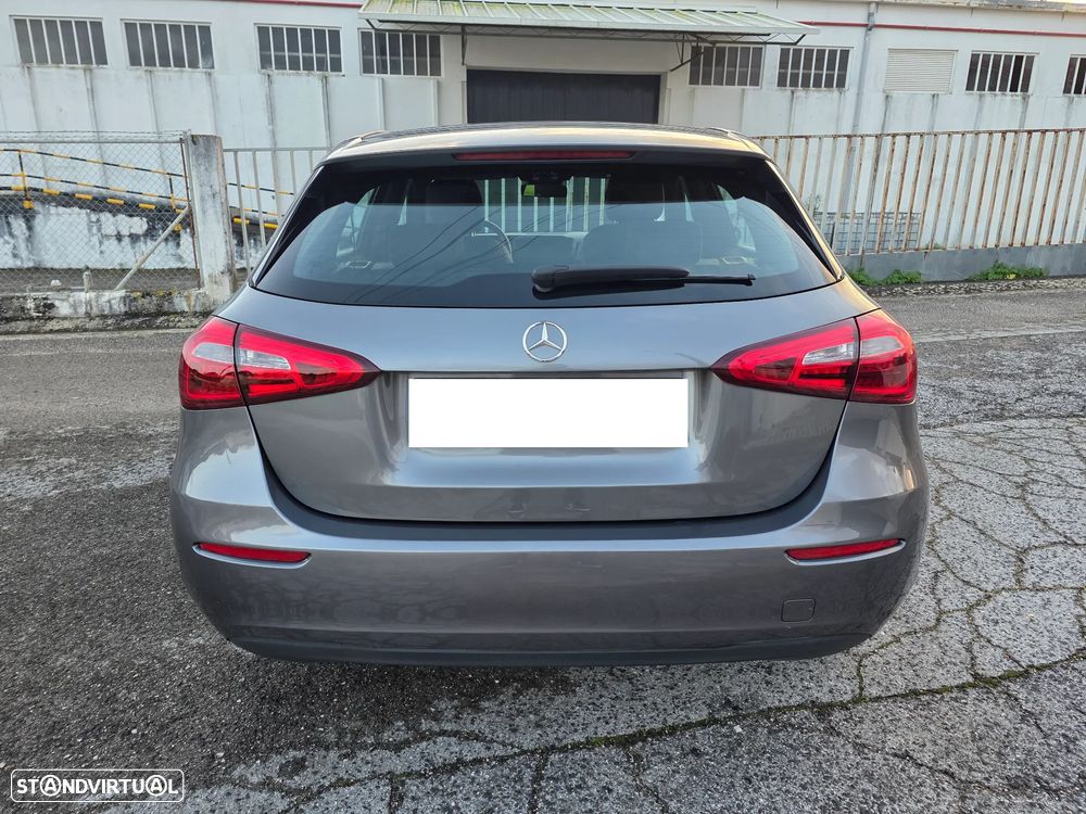 Mercedes-Benz A 180 d Style Plus - 13