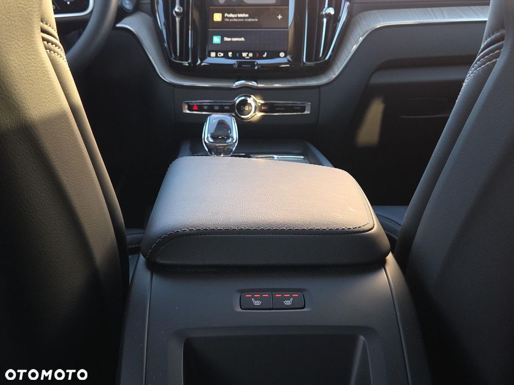 Volvo XC 60 T8 AWD Ultra Bright - 26