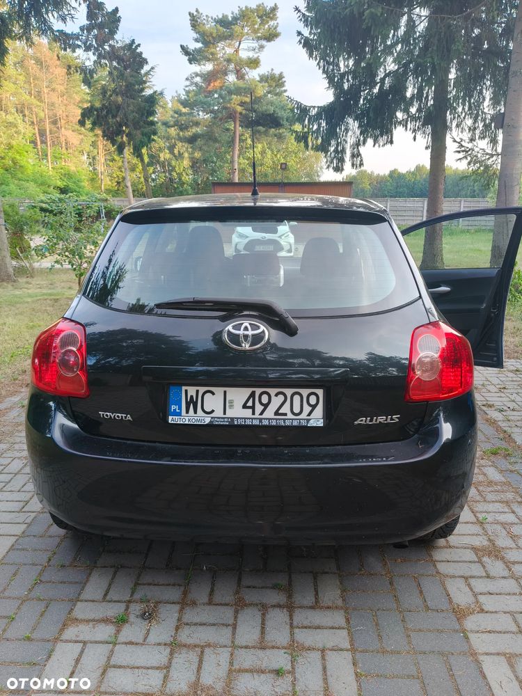Toyota Auris 1.4 VVT-i Luna - 4