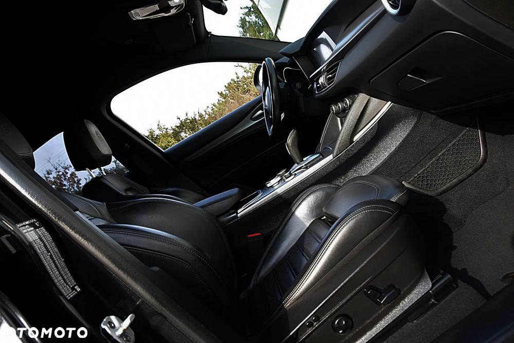 Alfa Romeo Stelvio 2.0 Turbo Veloce Q4 - 20